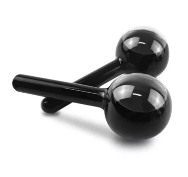 كرات الثلج الدوارة ذات اللون الأسود لتدليك الوجه