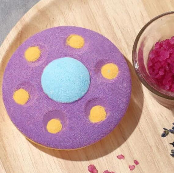 قنبلة حمام UFO Flying Saucer